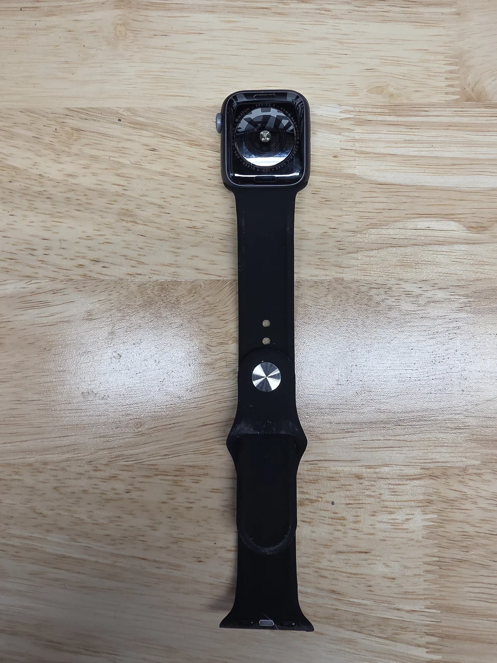 Apple watch series 4 40mm GPS Wifi (Used)